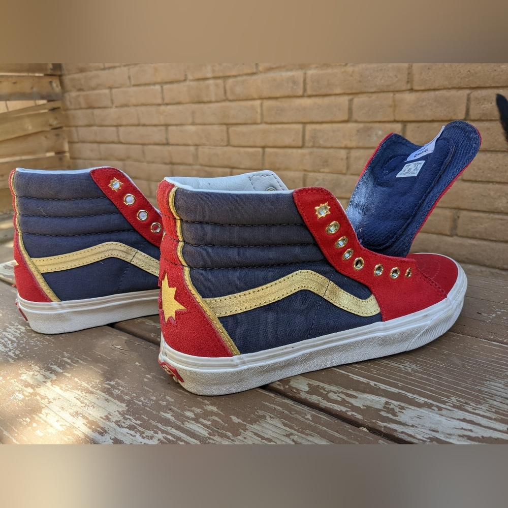 Men's Vans Sk8-Hi Marvel Captain Marvel